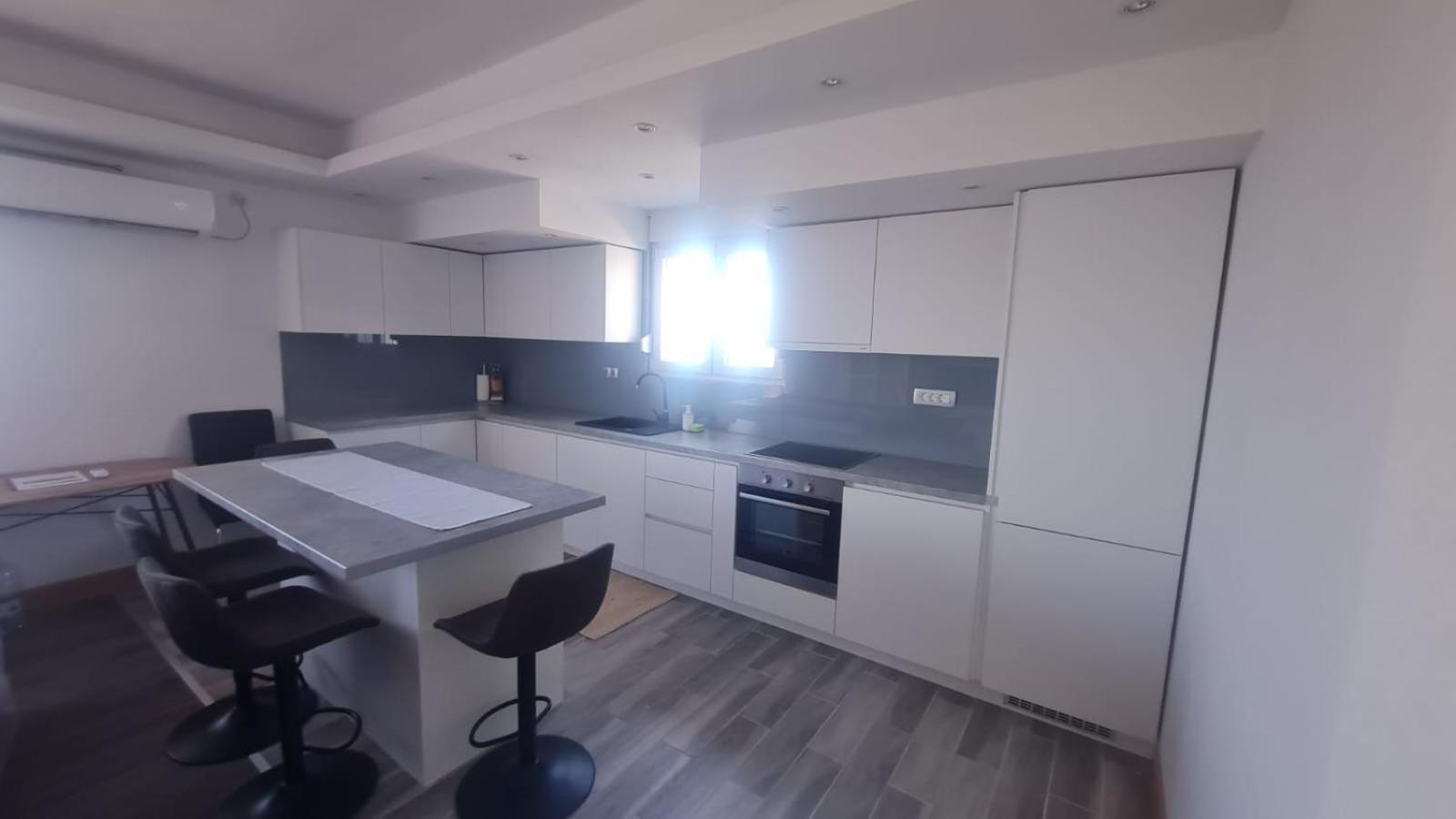 Apartmani Sandra Kaštela Zewnętrze zdjęcie